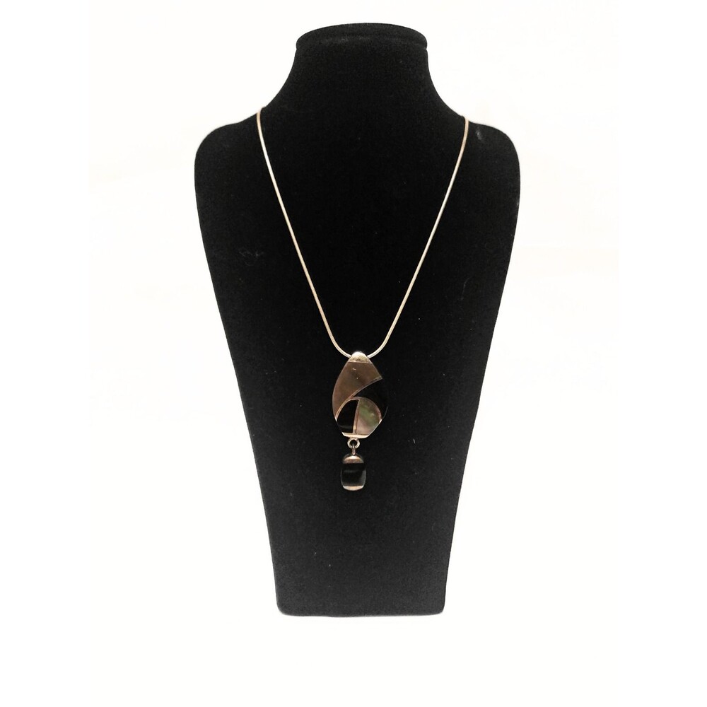 925 Sterling Silver Inlay Pendant Necklace Black Mother of Pearl Drop